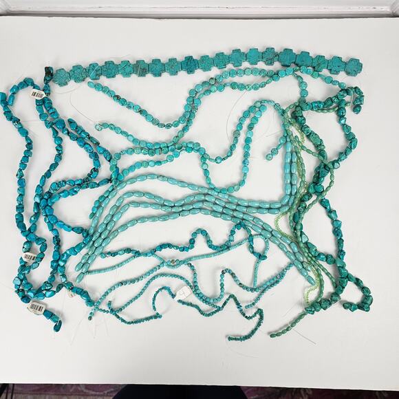 Lot new 22 strands turquoise beads various sizes shapes crafts hobbyist - Picture 1 of 6